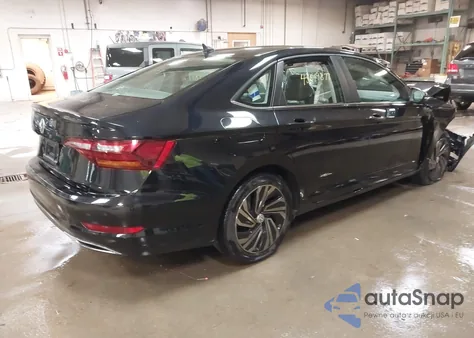 2019 Volkswagen Jetta 1.4T Sel Premium from USA, damaged, VIN 3VWG57BU5KM013509